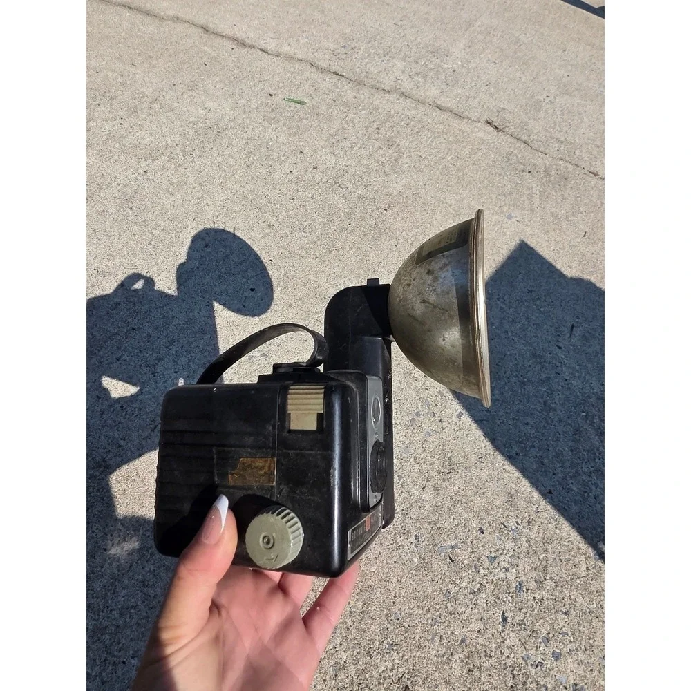 Vintage Kodak Brownie Hawkeye Flash Model Camera with Kodalite Flashholder